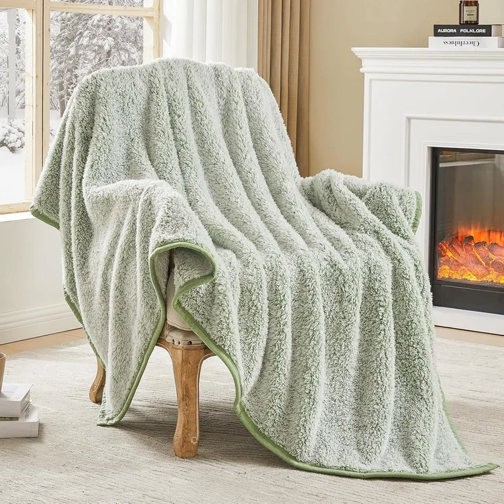 Decke Fleecedecke Sherpa Mikrofaser 127x152cm 130 x 150cm 05-salbei – Bild 1