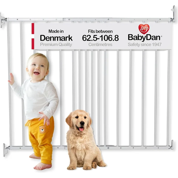 BabyDan Copenhagen Sicherheits- und Treppenschutzgitter, ausziehbar, Metall, für Räume, Weiß, vielseitig einsetzbar, hergestellt in Dänemark, 62,5 cm - 106,8 cm