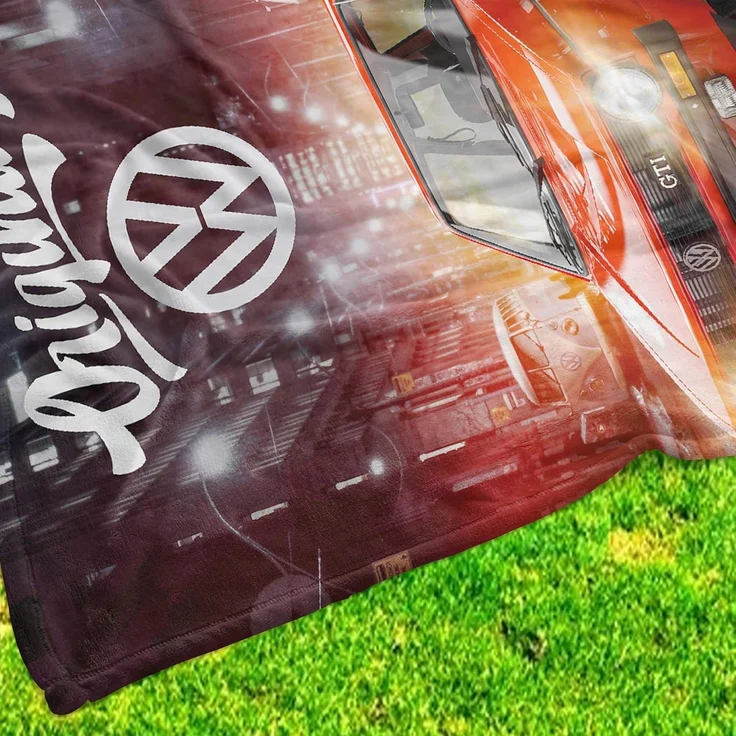 Wohndecke VW Volkswagen Golf GTI 088 130x170 cm Kusecheldecke Fleecedecke, BERONAGE, passend zur Bettwäsche, ideal für Sofa, Couch, Bett, Auto, Camping – Bild 4