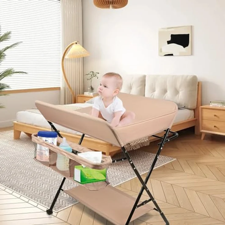 Baby Wickelkombi - klappbare Wickelkommode, mobiler Wickeltisch mit Wickelauflage, Sicherheitsgurt und Ablagefächern, platzsparend & stabil 80 * 66 * 98cm (Hell-Pink) – Bild 6