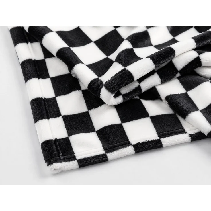 Flanell-Fleecedecke mit Schachbrettmuster für Sofa und Bett Schwarz-Weiß, 135x200 cm – Bild 3