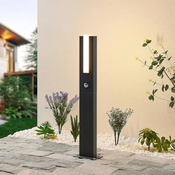 Lucande LED Außenleuchte Virgalia, 1-flammige Wegeleuchte mit Bewegungsmelder, spritzwassergeschützt, schwarz, aus Aluminium – Bild 3