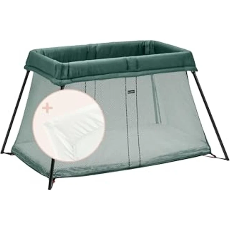 BabyBjörn Reisebett Light mit Spannbetttuch, Dunkelgrün/Baumwolle, Weiß, 1. 0 Count – Bild 1