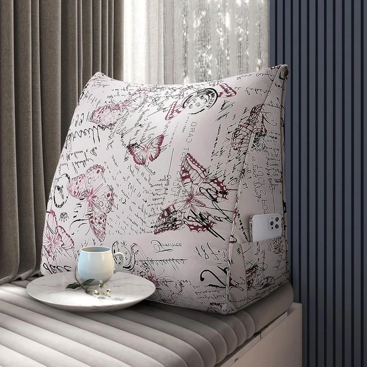 VERCART Lesekissen aus 100 % Baumwolle, Großes Dekoratives Keilkissen, Dreieckiges Bettruhekissen, Beinkissen für Couch oder Tiefes Sofa, Roter Schmetterling, 60cm – Bild 3