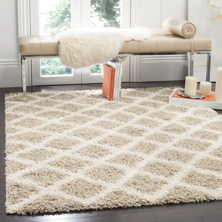 SAFAVIEH Zottelig Teppich für Wohnzimmer, Esszimmer, Schlafzimmer - Dallas Shag Collection, Hoher Flor, Beige und Elfenbein, 122 X 183 cm