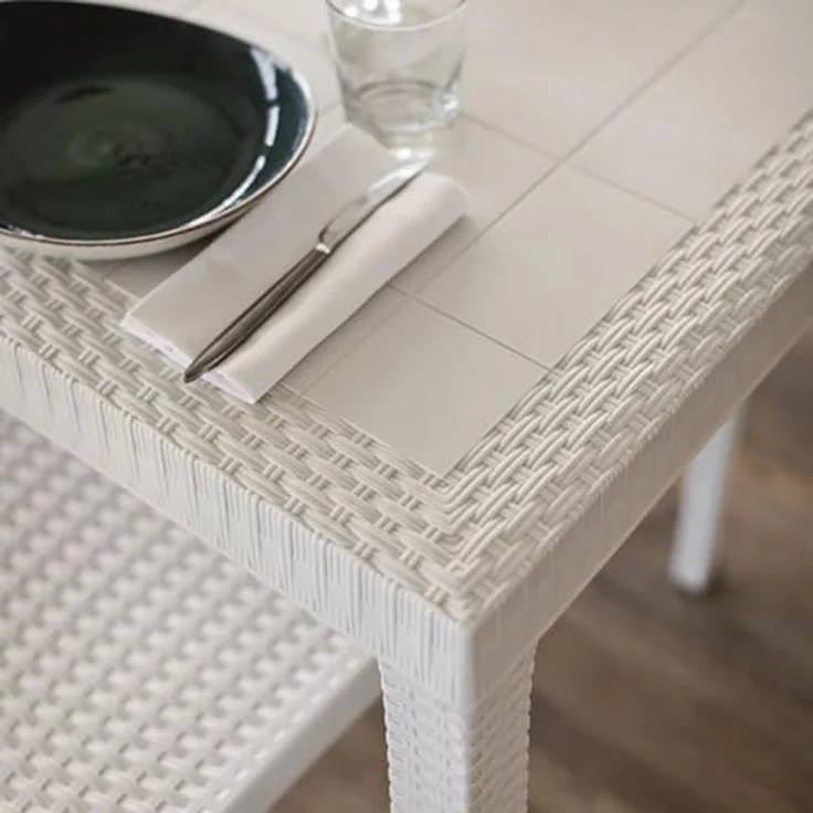 Dmora - Tisch im Freien Marte, Fester quadratischer Regal, Mehrzweck-Gartentisch in Rattan-Optik, 100% Made in Italy, 80x80h74 cm, Weiß – Bild 4
