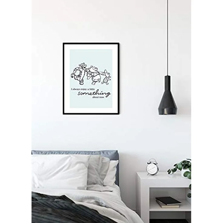 Komar Disney Wandbild Winnie Pooh Little Something, 50x70cm, Premium-Poster Fotopapier, ohne Rahmen, für Kinderzimmer und Babyzimmer, made in Germany – Bild 3
