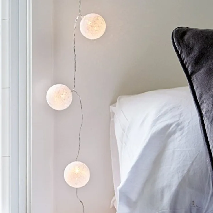 Lights4fun LED-Lichterkette 10er LED Cotton Ball Lichterkette weiß