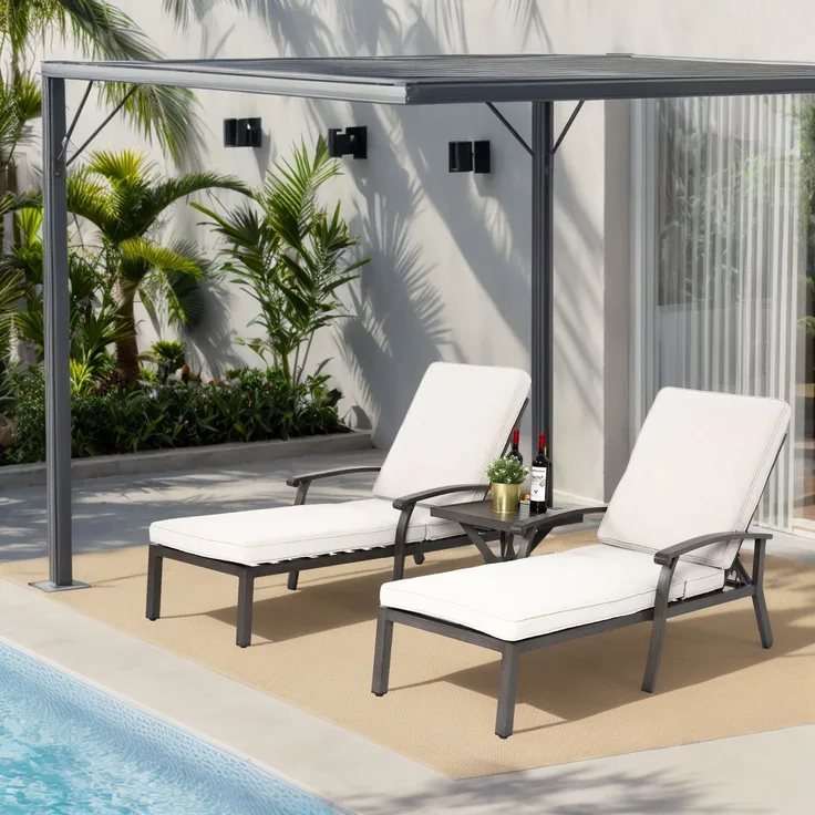 Lounge Gartenstuhl mit verstellbarer Rückenlehne, Aluminium Rahmen, bronzefarbene Pulverbeschichtung, Baumwollkissen Weiß