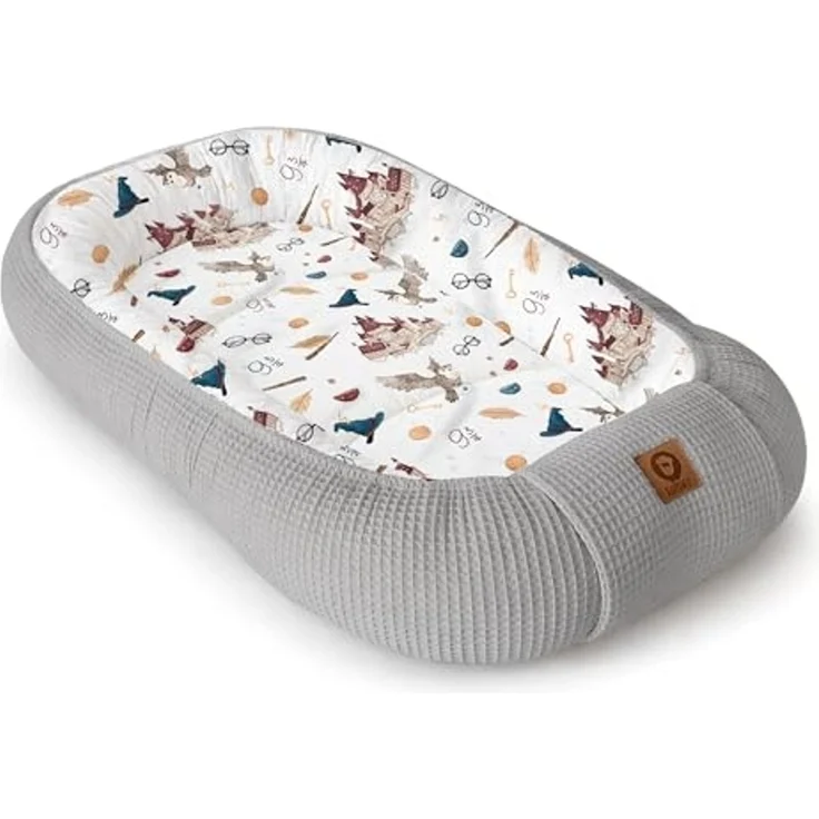 Babynestchen Neugeborene – Nestchen Baby aus Waffel Baumwolle & Baumwollstoff – Babynest für Babybett & Kinderbett – Baby Kokon Tragbar – OEKO-TEX – Zubehör für Babybett - Schule der Magie und Grau – Bild 1