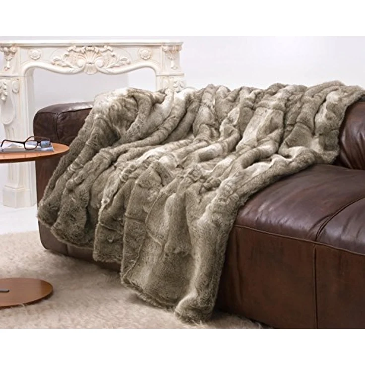 Wohnen und Accessoires GmbH & Co. KG Fellkissen Fellkissen (Kunstfell) Bär braun-creme mit grauem Unterfell 45x45cm, Felloptik – Bild 4