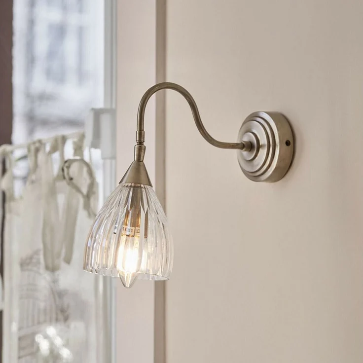 Mirabeau Wandleuchte Wandlampe Niamhs antiksilber/klar – Bild 2