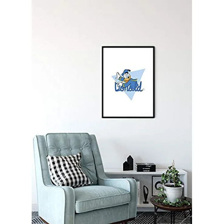 Komar Disney Wandbild Donald Duck Triangle, Kunstdruck für Kinderzimmer und Babyzimmer, 50x70cm, ohne Rahmen, Premium-Poster Fotopapier – Bild 4