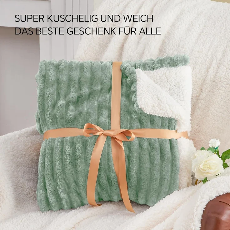 BEDELITE Kuscheldecke Flauschig Decke Groß - Dicke XXL Sherpa Decken Grün 220x240 für Bett, warme Cord Kuscheldecken Salbeigrün weiche Fleecedecke Wohndecke als Tagesdecke für Schlafzimmer – Bild 7