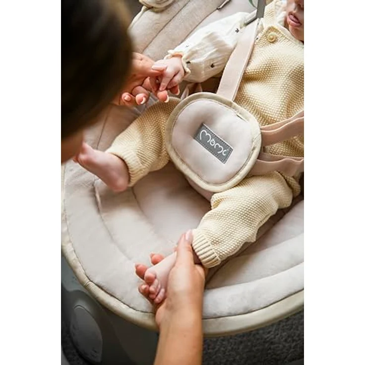 MoMi KENANI SAND Babywippe für Babys bis 9 kg, mit LED-Display, Fernbedienung & Bluetooth für Smartphone, Batterie- oder Stromanschluss, mit 5-Punkt-Sicherheitsgurt, Bügel und Spielzeug – Bild 11