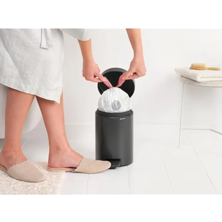 Brabantia NewIcon, kleiner Mülleimer für das Bad mit Deckel, 3 l | Geruchssicherer Treteimer mit herausnehmbarem Inneneimer, Confident Grey – Bild 5