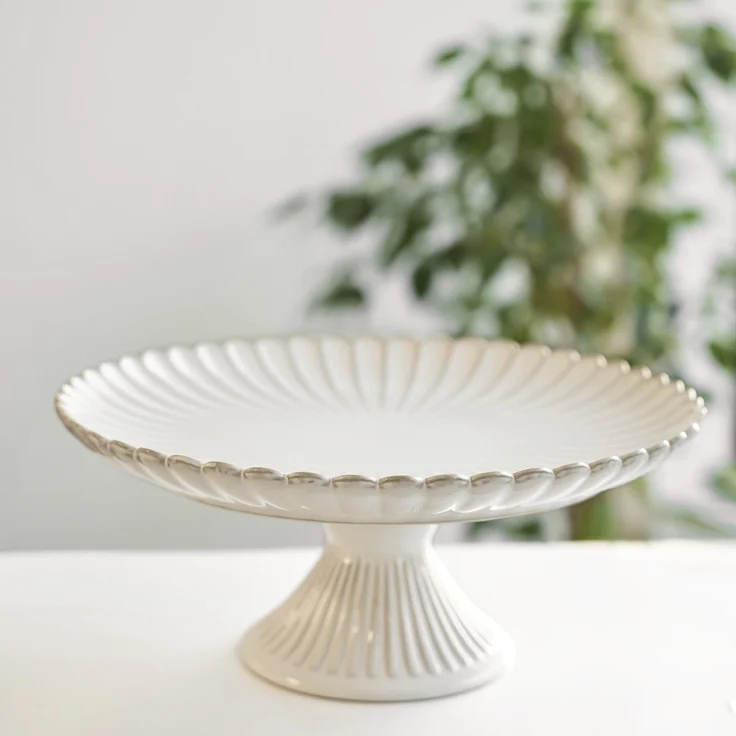 Bloomy Servierplatte ø33 cm, mit Fuß & floraler Struktur - elegant & vielseitig – Bild 4