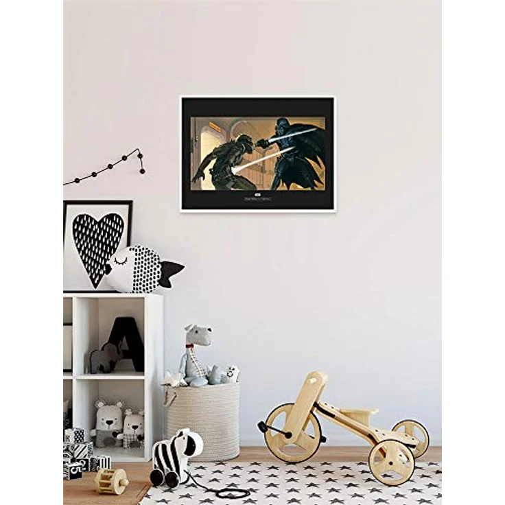 Komar Wandbild Star Wars Classic RMQ Vader Luke Hallway, Kunstdruck 70 x 50 cm, hochwertiger Druck auf Premium-Poster Fotopapier, ohne Rahmen – Bild 3