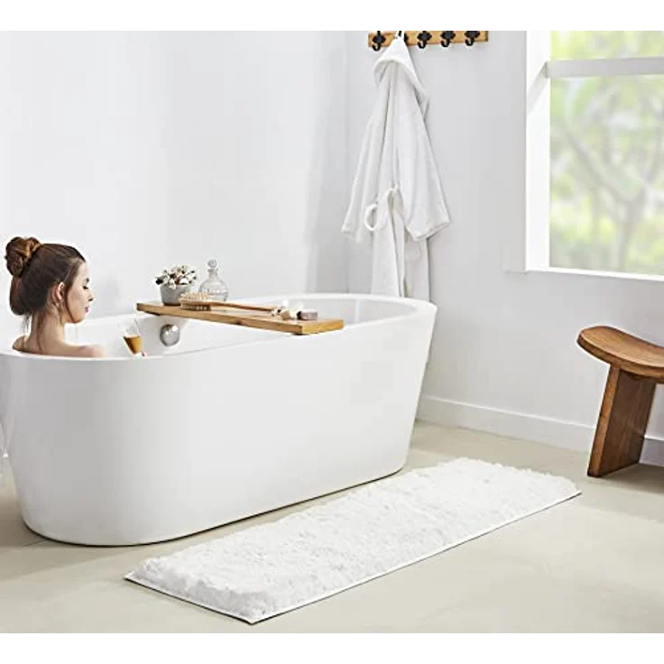 Penguin Home® rutschfeste, Flauschige, rubinrote Mikrofaser-Badematte|Farbe Weiß|Super weich und saugfähig mit dickem Flor und Latex-Rückseite für Badezimmerböden, Badeteppiche | Größe: 50x152 cm| – Bild 2
