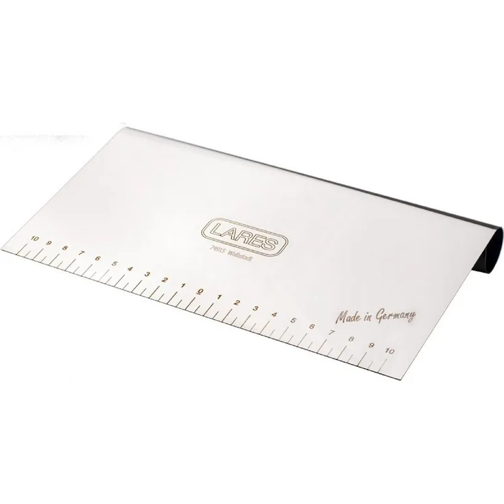 Lares | Teigkarte 22cm | vielseitiger Küchenschneider | idealer Teigschaber & Teigkratzer | robust & langlebig | Made in Germany
