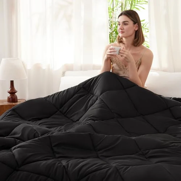 WAVVE Bettdecke 155x220 cm Ganzjahresdecke 4 Jahreszeiten, Steppdecke 300gsm Mikrofaser 155x220 cm, Super Weiche Decke Zudecke Schlafdecke Atmungsaktive 155x220 Schwarz – Bild 3