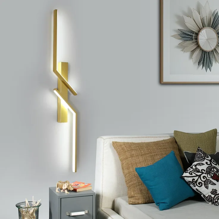 Goeco LED Wandleuchte Innen, 81CM 24W 2700LM LED Wandlampe Lang 2 Fimmige 6500K Kaltweißes Licht, Modern Wandlicht für Flur Treppenhaus Wohnzimmer Schlafzimmer, Gold