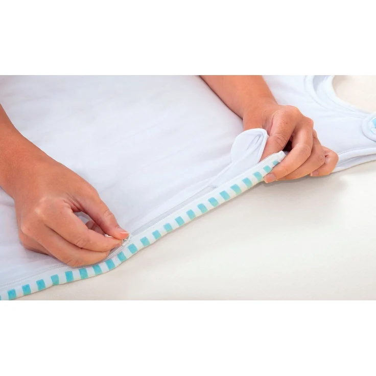 Herding Baby Best Baby-Schlafsack, Käferchen Motiv, 70 cm, Seitlich umlaufender Reißverschluss und Druckknöpfe, Weiß – Bild 2