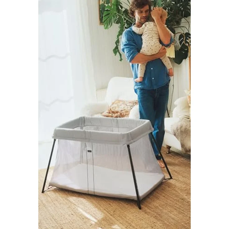 BABYBJÖRN Reisebett Light mit Spannbetttuch, Silber – Bild 9