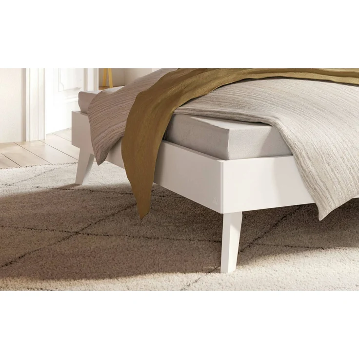Hasena Designbett Floris Trento Weiß mit Schrägfüßen 100x200 cm, Komforthöhe 25 cm MDF weiss deckend – Trento – Bild 4