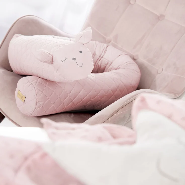 roba Bettschlange 'roba Style' - 170 cm lang Ø 12 cm - Baby-Bettumrandung mit Hasengesicht Lily - Rosa – Bild 4