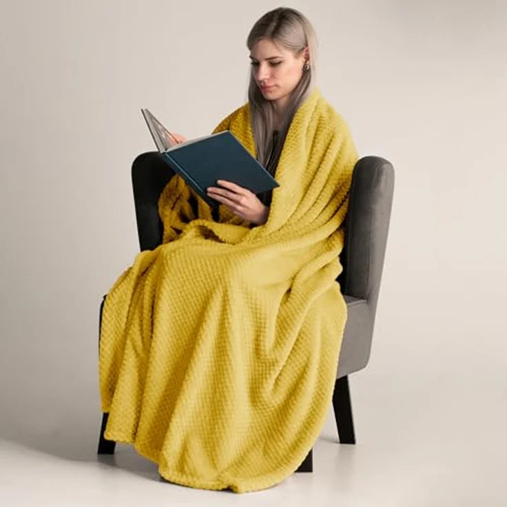 DecoKing Kuscheldecke 70x150 cm senfgelb Decke Microfaser Wohndecke Tagesdecke Fleece weich sanft kuschelig skandinavischer Stil gelb Henry – Bild 5