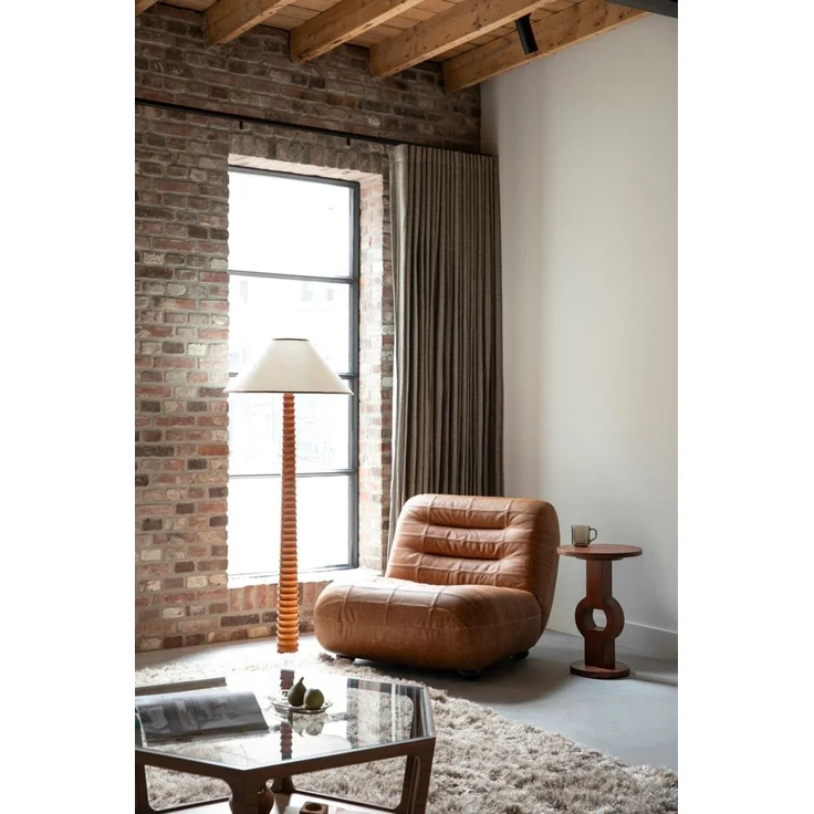 Loungesessel Wyatt Cognac aus Leder mit Gummibaumholz-Beinen – Bild 7