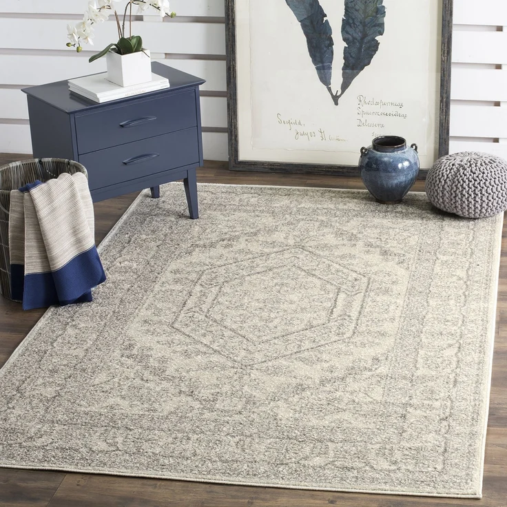 Safavieh Adirondack Collection Transitional 4' Square Ivory/Silver | 1 cm Flor, Teppich für den Innenbereich, langlebig, kinder- und haustierfreundlich, Polypropylen-Fasern, Öko-Tex-zertifiziert