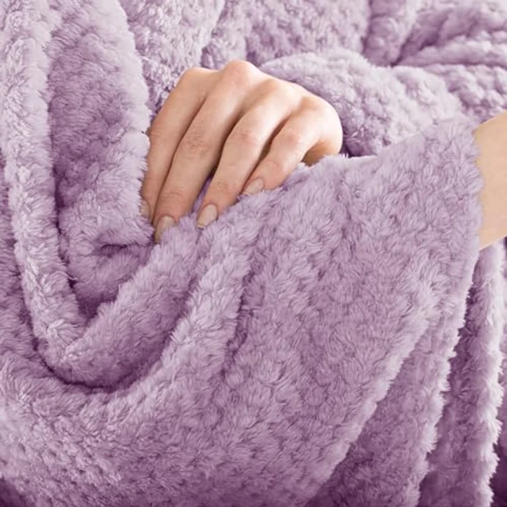 DecoKing Kuscheldecke 150x200 cm lila Decke Microfaser Wohndecke Tagesdecke Fleece weich sanft kuschelig skandinavischer Stil Henry – Bild 7