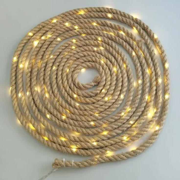 Idena 30520 LED Lichterkette Seil, 100 LEDs in Warmweiß, 9 m lang, für Innen & Außen, mit Solar oder Netzteil, 8 Stunden Timer Funktion – Bild 4