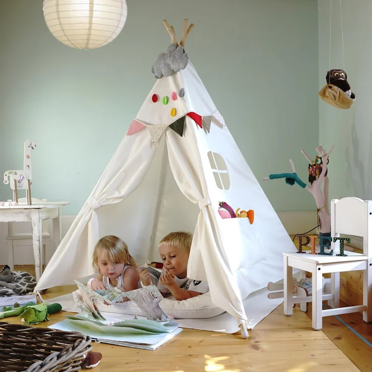 Hej Lønne Kinder Tipi, weißes Zelt, ca. 120 x 120 x 150 cm groß, Spielzelt mit Bodendecke und Fenster, inkl. Beutel und Anleitung, für drinnen und draußen, schadstofffrei – Bild 5