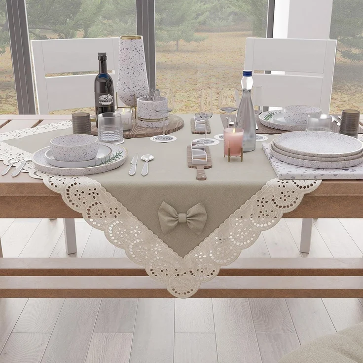 PETTI Artigiani Italiani - Elegante Mitteldecke, Tischdekoration für die Küche, unifarben mit Rüschen aus Sangallo-Spitze und Schleifen, Mittelstück aus Baumwolle, Mitteldecke 95x95 cm