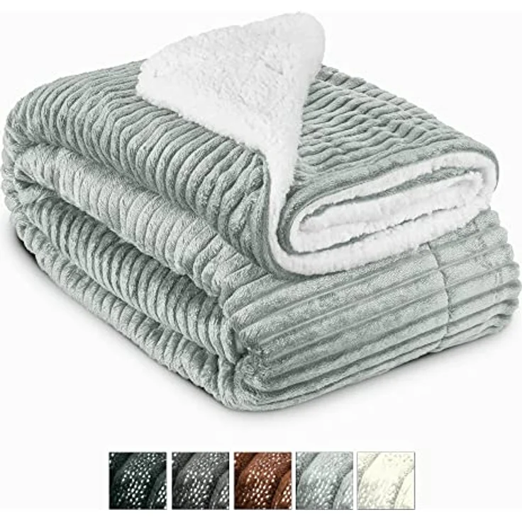 Beautissu Elisa Sherpa Kuscheldecke, Grau, 150x200 cm, aus 100% Mikrofaser Polyester, pflegeleicht und hautfreundlich, mit Glitzereffekt und Lammfelloptik – Bild 1