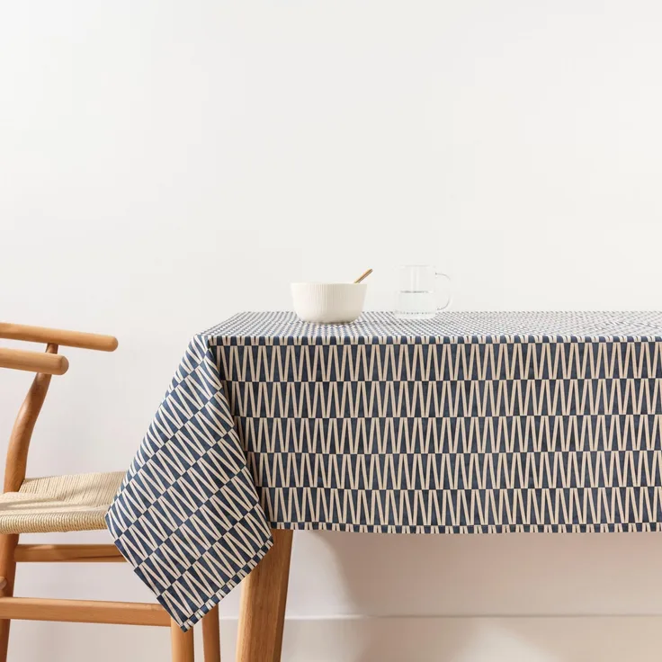 Belum Tischdecke, schmutzabweisend, Größe 155x155 cm, extraweich, Blau, 100, Stoff 100% Bio-Baumwolle, Modell 0120-335