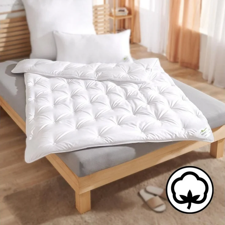 TRAUMSCHLAF Kunstfaserbettdecke Down Touch Pure medium, Füllung: 100% Polyester, Bezug: 100% Baumwolle, Weich wie Daune, pflegeleicht wie Polyester – Bild 4