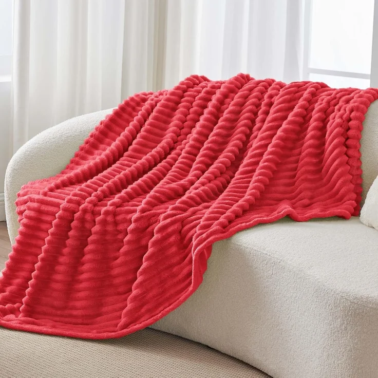 BEDELITE Kuscheldecke Flauschig Decke 150x200 - weiche XL Flanell Decken Rot für Couch, Deko Streifen Cord Fleecedecke als Couch Überwurf für Wohnzimmer, Twin Blanket Wide Use – Bild 1