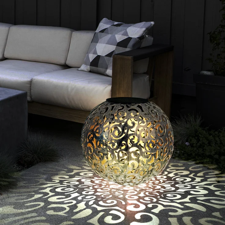 2x LED Solar Stecklampen, Dekor Stanzungen Kugel, 28,5 cm – Bild 5