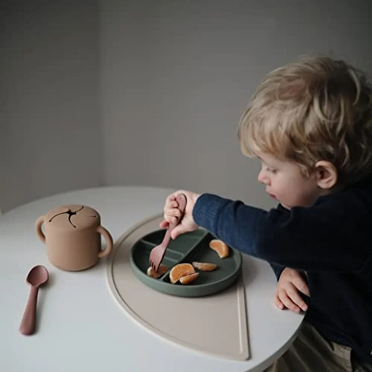 Mushie Silikon Menüteller mit Saugring, Dried Thyme – Bild 7