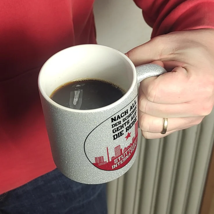 speecheese Tasse Stuttgart Europapokal Glitzer Kaffeebecher mit Spruch International – Bild 6