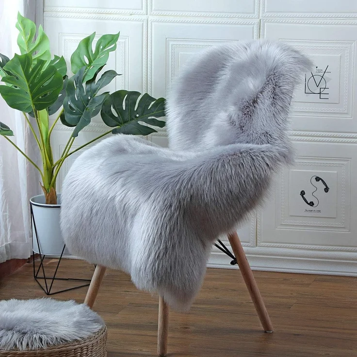 HEQUN Lammfell-Teppich Kunstfell Schaffell Imitat Wohnzimmer Teppiche Flauschig Gemütliches Schaffell Bettvorleger Sofa Matte (Grau, 75x120 cm) – Bild 1