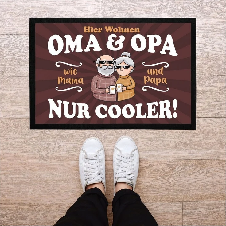 MoonWorks Fußmatte Fußmatte Geschenk Hier wohnen Oma und Opa Großeltern lustige, rechteckig – Bild 2