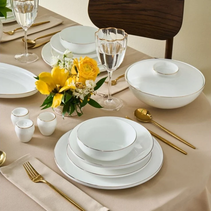 Karaca Geschirr-Set Fine Bone Meridian 55-tlg. Tafelservice 12 Personen– Gold, Fine Bone Porzellan – Bild 2