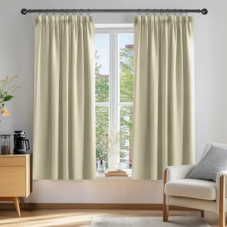 Deconovo Vorhang Blickdicht Verdunkelung Dicke Gardine Thermovorhang Kinderzimmer, 138x132cm(HöhexBreite), Beige, 2er Set – Bild 1
