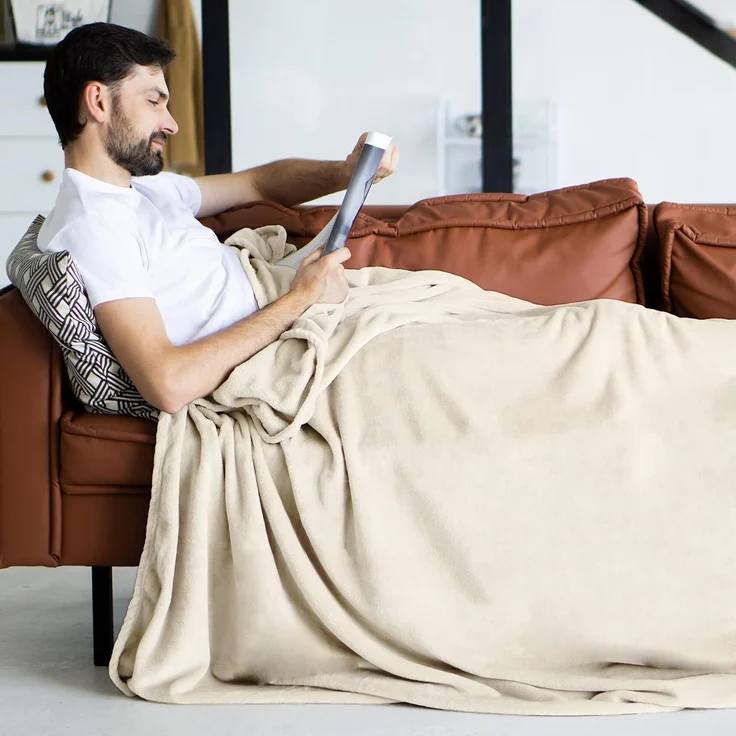 Wohndecke Kuscheldecke super weich & flauschig – warme Fleecedecke, Gräfenstayn, warme Wolldecke, Sofadecke & Tagesdecke - Überwurf Sofa, Couch – Bild 2