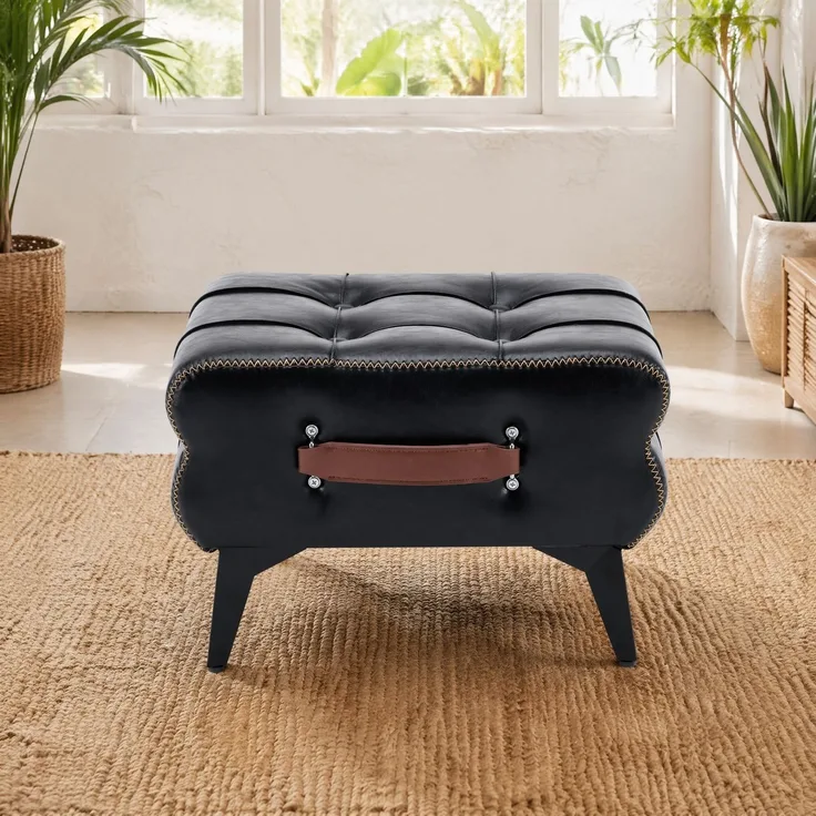 Hocker H 30 x T 43 x B 33 cm, schwarzes Kunstleder mit Stahlbeinen, 1 Stück